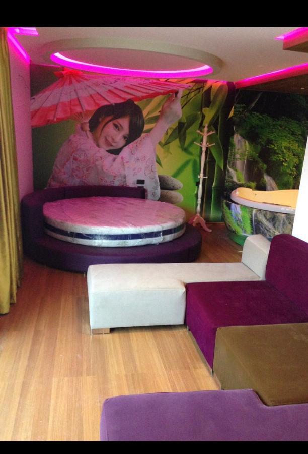 Vivi La Vita Hotel ติรานา ภายนอก รูปภาพ